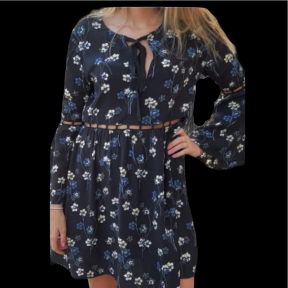 Ella Moss Adara dress w/ peekaboo cutouts @ waist - Picture 10 of 10